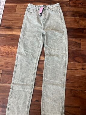 PrettyLittleThing Mint Washed Straight Jeans